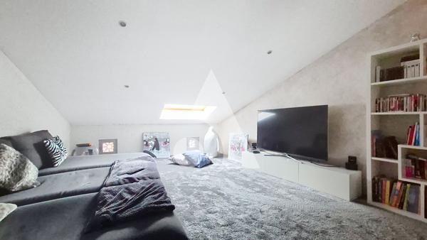 Maison 8 pièces 240 m2