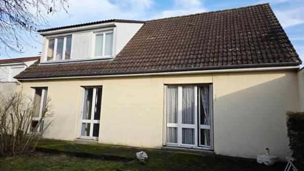 SAINT DOULCHARD MAISON DE 102M²  5 PIECES 3 CHAMBRES GARAGE