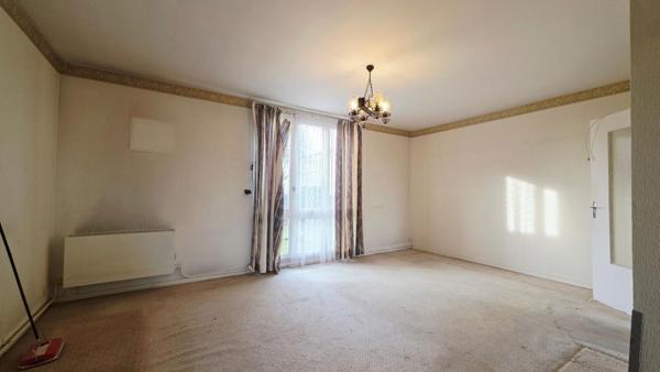 SAINT DOULCHARD MAISON DE 102M²  5 PIECES 3 CHAMBRES GARAGE