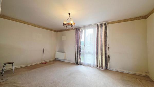 SAINT DOULCHARD MAISON DE 102M²  5 PIECES 3 CHAMBRES GARAGE