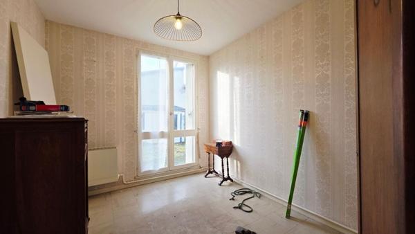 SAINT DOULCHARD MAISON DE 102M²  5 PIECES 3 CHAMBRES GARAGE