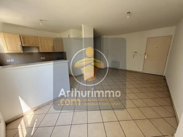 Location                                                      Appartement
                        
                     2 pièces                      45 m2                     à Villiers-sur-Marne