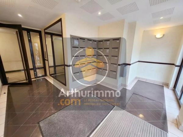 Location                                                      Appartement
                        
                     2 pièces                      45 m2                     à Villiers-sur-Marne