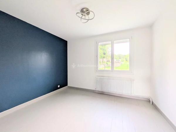Location                                                      Maison
                        
                     4 pièces                      105 m2                     à Neufchâteau