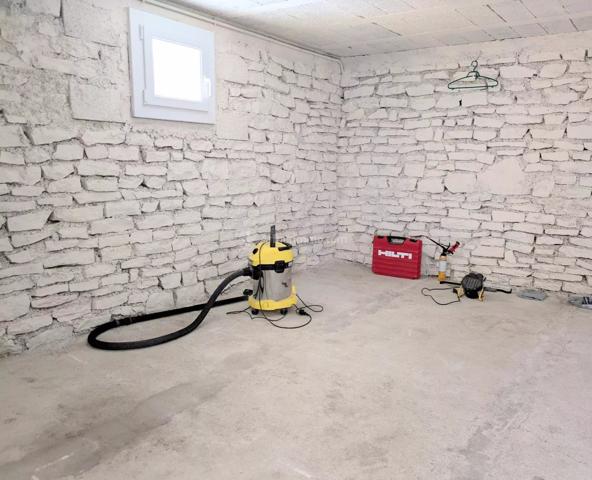 Location                                                      Maison
                        
                     4 pièces                      105 m2                     à Neufchâteau