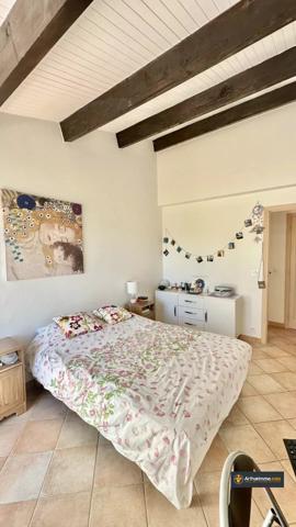 Vente                                                      Villa
                        
                     4 pièces                      163 m2                     à Nice