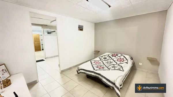 Vente                                                      Villa
                        
                     4 pièces                      163 m2                     à Nice