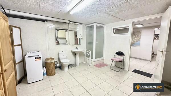 Vente                                                      Villa
                        
                     4 pièces                      163 m2                     à Nice