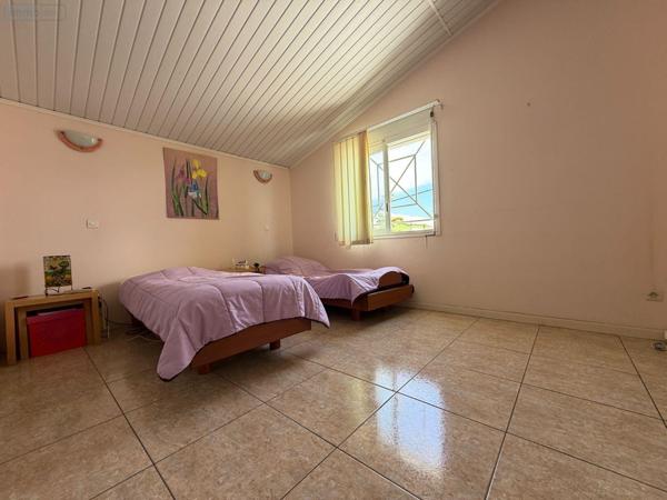 Maison à vendre à Saint-Paul à la Réunion (97460), ref : 97405/265   
FLEURIMONT