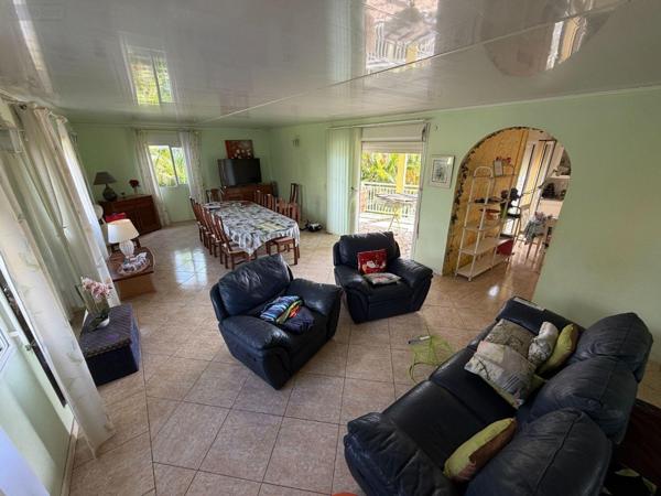 Maison à vendre à Saint-Paul à la Réunion (97460), ref : 97405/265   
FLEURIMONT