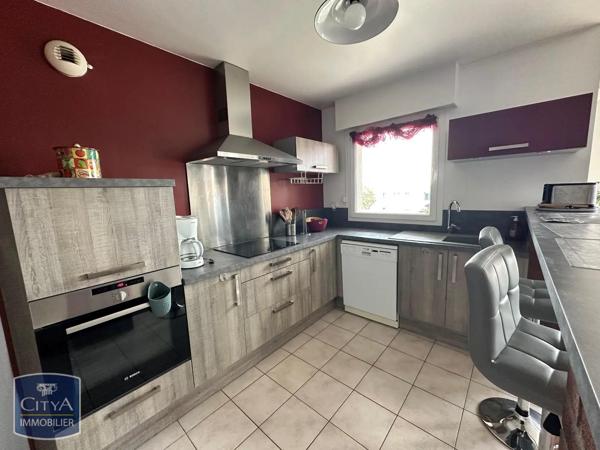 Appartement à louer 3 pièces 72.8m² Lens (62300)