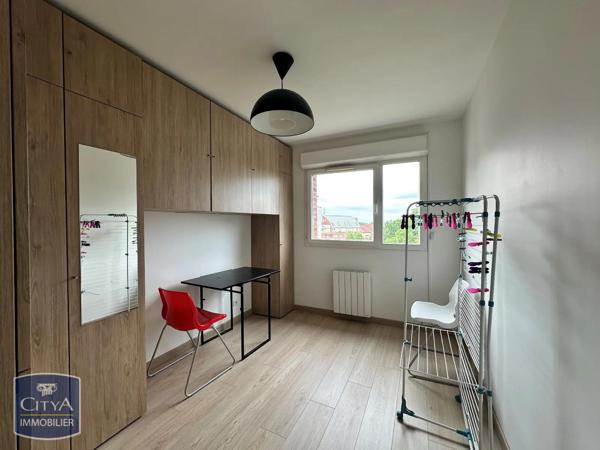 Appartement à louer 3 pièces 72.8m² Lens (62300)