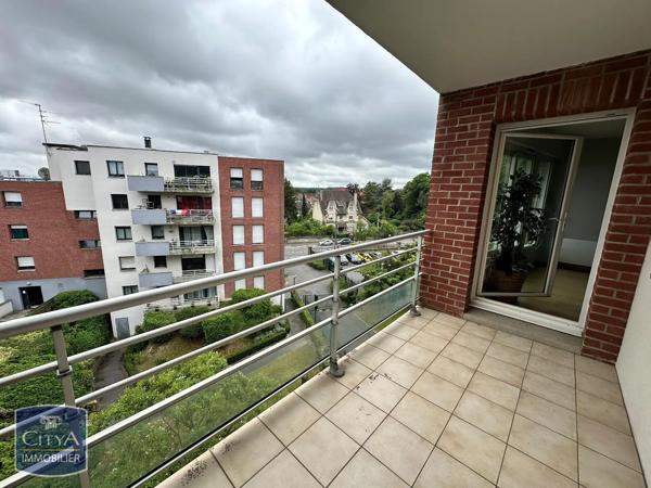 Appartement à louer 3 pièces 72.8m² Lens (62300)