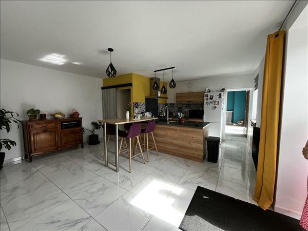Maison à vendre |  Paizay-le-Tort |  6 pièces | 168 m²