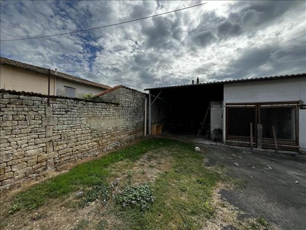 Maison à vendre |  Paizay-le-Tort |  6 pièces | 168 m²