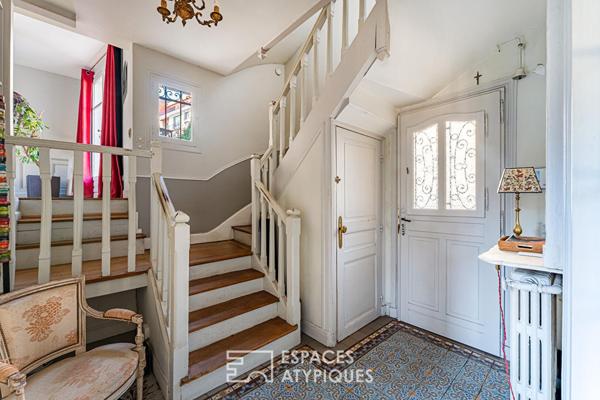 Meulière avec jardin arboré à deux pas de la gare de Clamart