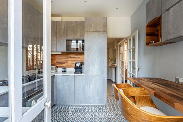 Meulière avec jardin arboré à deux pas de la gare de Clamart