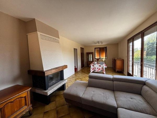 Loches, produit rare, beau potentiel, maison familiale !