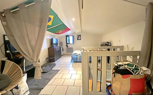 Immeuble à vendre    6 pièces • 112 m2 Montpellier