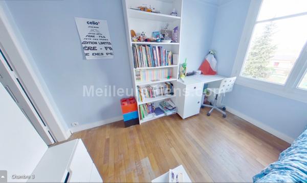 Maison 92 m2-3 chambres-1 bureau-jardin 300 m2