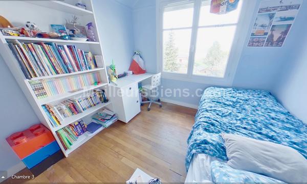 Maison 92 m2-3 chambres-1 bureau-jardin 300 m2