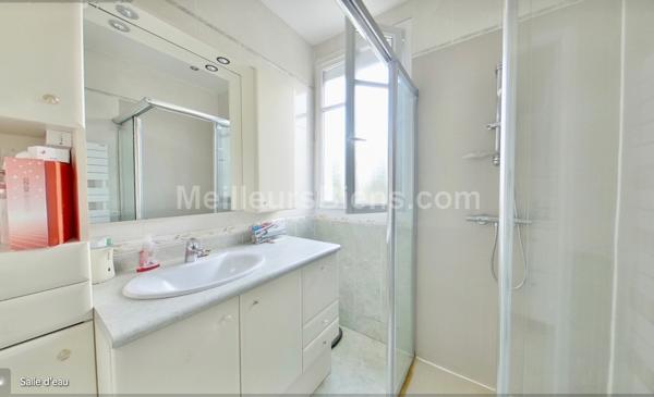 Maison 92 m2-3 chambres-1 bureau-jardin 300 m2