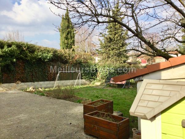 Maison 92 m2-3 chambres-1 bureau-jardin 300 m2