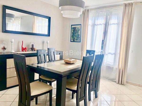 Maison 92 m2-3 chambres-1 bureau-jardin 300 m2