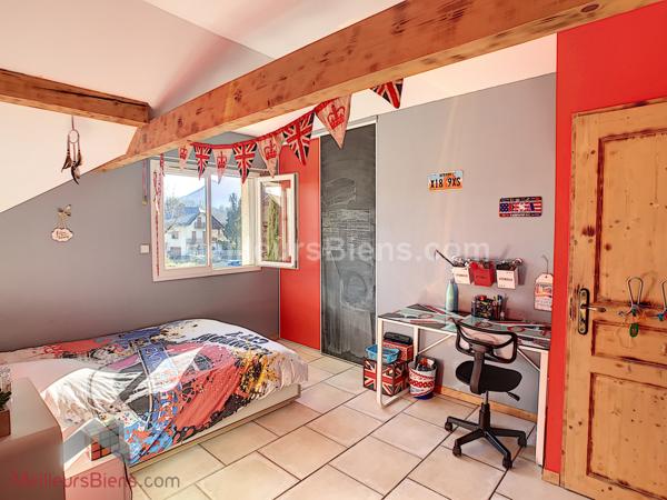  Challes-les-Eaux - Exclusivité - Belle maison au calme avec piscine