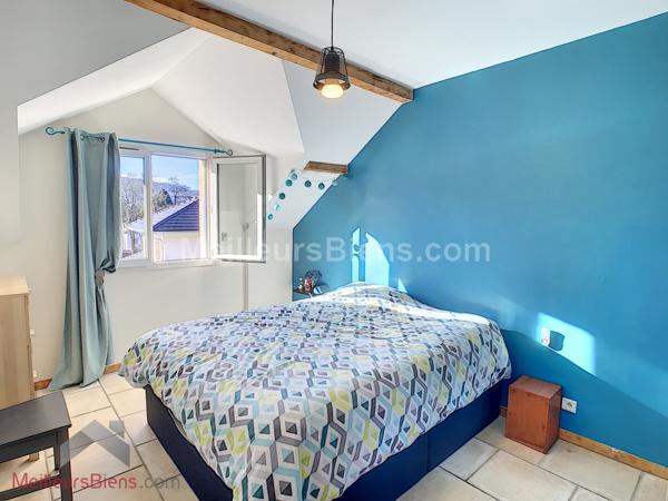  Challes-les-Eaux - Exclusivité - Belle maison au calme avec piscine