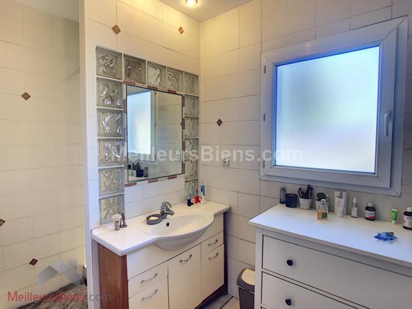  Challes-les-Eaux - Exclusivité - Belle maison au calme avec piscine