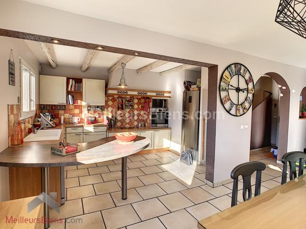  Challes-les-Eaux - Exclusivité - Belle maison au calme avec piscine