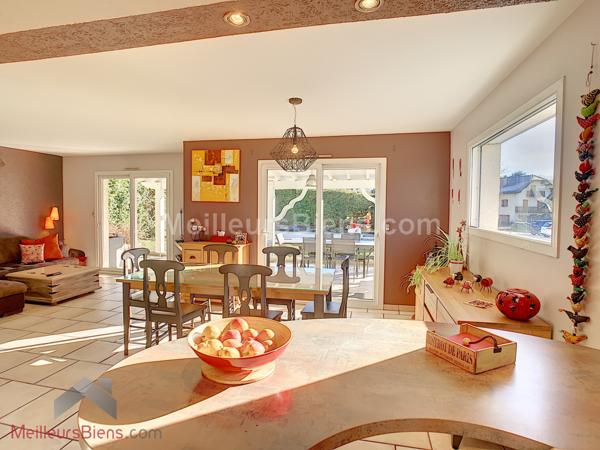  Challes-les-Eaux - Exclusivité - Belle maison au calme avec piscine