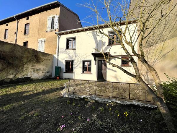 LIVERDUN - Maison de village avec jardin