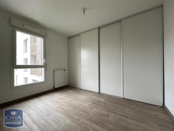 Appartement à louer 3 pièces 66.5m²