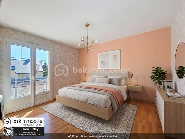 ✨ Coup de cœur assuré ! Charmante maison de 2005 avec fort potentiel 🏡
​Posez vos valises dans cette agréable maison, alliant confort et beaux volumes sur un superbe terrain clos et paysagé de 540 m².
​Dès l'entrée avec placard fonctionnel, vous découvrirez une pièce de vie lumineuse de 42 m² réunissant un salon-séjour convivial et une cuisine équipée ouverte 🍳. Le rez-de-chaussée dispose également de deux belles chambres volumineuses avec placards, d'une salle de bain complète avec baignoire et douche, ainsi que d'un WC séparé.
​Les atouts majeurs :
​Potentiel d'agrandissement : Un grenier aménageable offrant 90 m² au sol pour concrétiser tous vos projets (chambres supplémentaires, bureau, espace de jeu) 🛠️
​Sous-sol complet : Un vaste espace idéal pour le stationnement, le stockage ou un atelier 🚗.  Fermeture avec porte motorisée coulissante. 
​Confort au quotidien : Chauffage au sol électrique, radiateurs électriques dans les chambres et menuiseries PVC double vitrage.
​Extérieur soigné : Une terrasse carrelée donnant sur un jardin entièrement clos et paysagé 🌿
​Un bien complet et évolutif à visiter sans tarder ! Découvrez le avec la visite virtuelle, le lien est disponible...