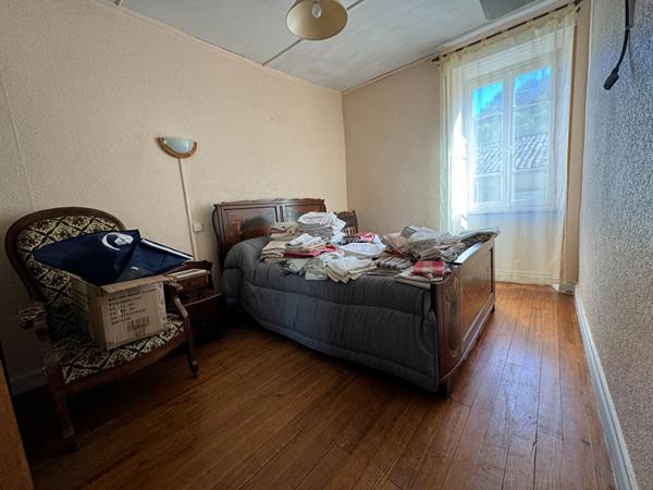 A VENDRE MAISON DE VILLAGE A 20 MIN DE FOIX