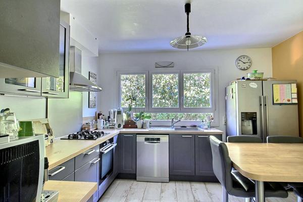 Maison individuelle de 6 pièces 138 m² quartier de la marnière Maurepas