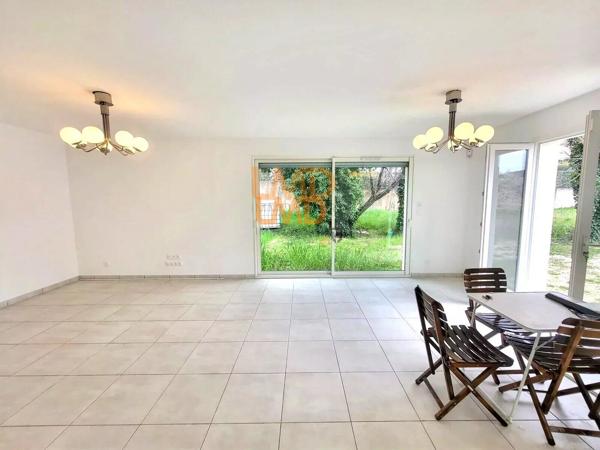 Villa avec jardin et garage 13112 LA Destrousse