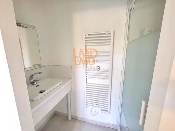 Villa avec jardin et garage 13112 LA Destrousse