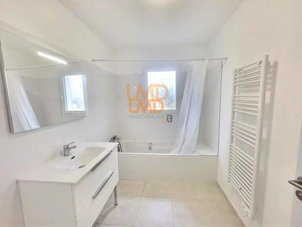 Villa avec jardin et garage 13112 LA Destrousse