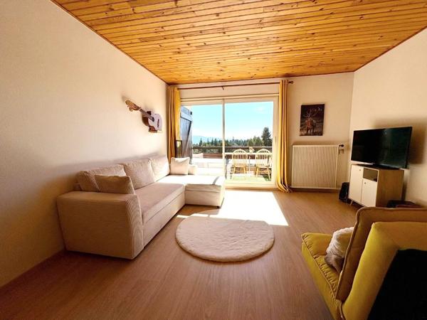 Appartement
         2 pièces
        - 57 m² Exclusivité 175 000 € *