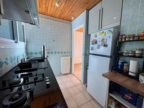 Appartement
         2 pièces
        - 57 m² Exclusivité 175 000 € *
