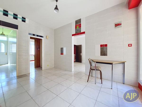 Vente maison La Roche Sur Yon : 219 900 € - AJP Immobilier La Roche-sur-Yon