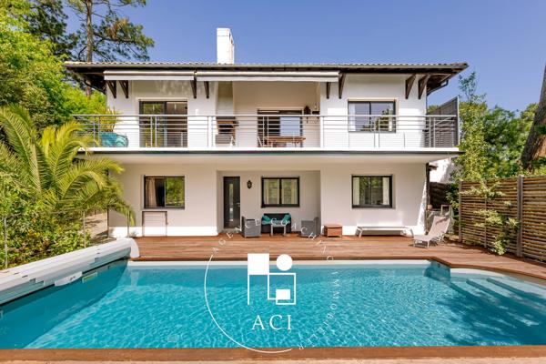 Maison avec piscine avec vue panoramique