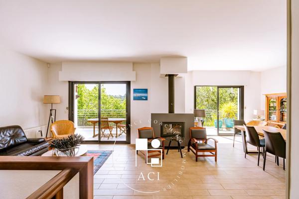 Maison avec piscine avec vue panoramique
