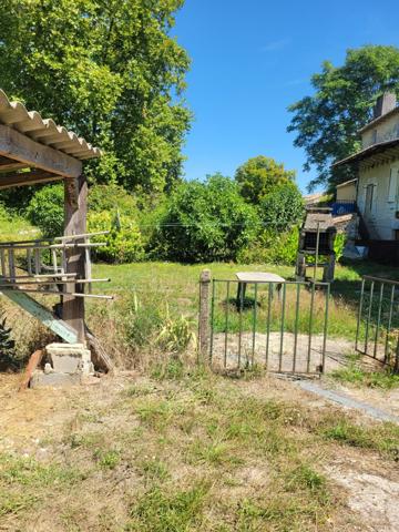 Mitoyenne 1 côté - 8 pièces - 187 m²