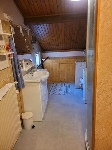 Mitoyenne 1 côté - 8 pièces - 187 m²