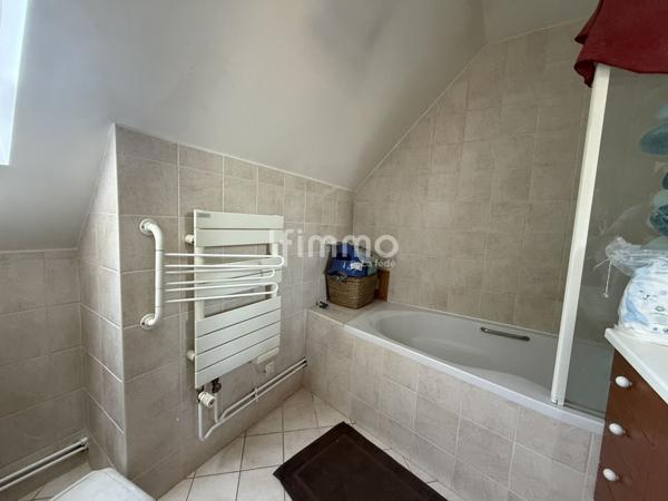 Superbe pavillon sur le haut de Gournay