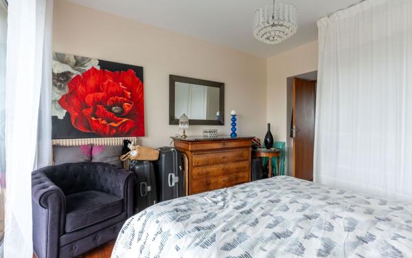 Appartement à vendre    4 pièces •  Bordeaux